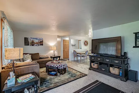 Living - 590 Laurel St, Eagle Point, OR 97524 photo 3 of 3