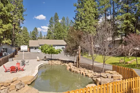 60060 Turquoise Rd, Bend, OR 97702