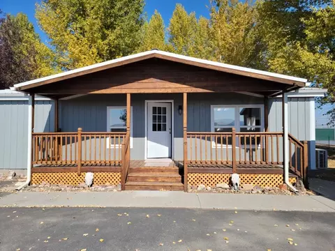87079 Christmas Valley Hwy, Christmas Valley, OR 97641