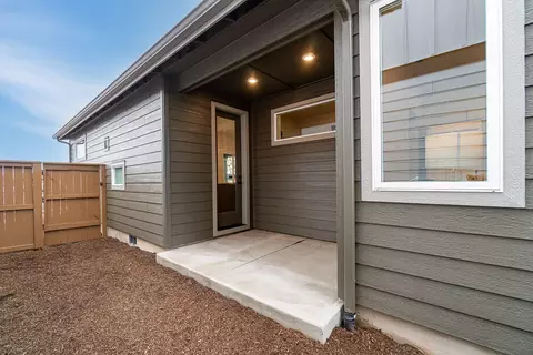 Exterior - 3750 NE Petrosa Ave, Bend, OR 97701 photo 3 of 10