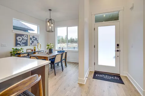 Kitchen - 3750 NE Petrosa Ave, Bend, OR 97701 photo 1 of 7