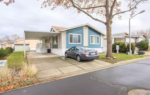 10 E South Stage Rd #418, Medford, OR 97501
