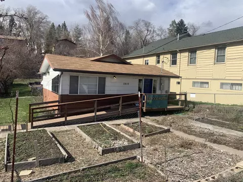 1910 Oregon Ave, Klamath Falls, OR 97601