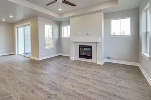 Living - 3816 Cole Rd, Bend, OR 97701 photo 4 of 7