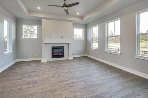 Living - 3816 Cole Rd, Bend, OR 97701 photo 3 of 7