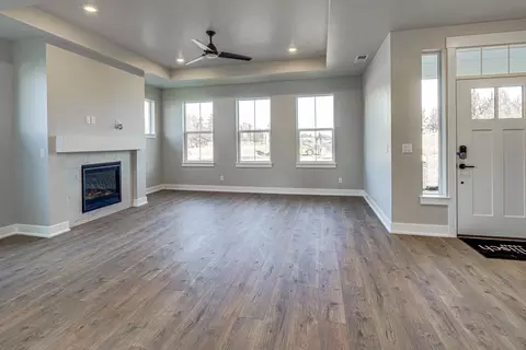 Living - 3816 Cole Rd, Bend, OR 97701 photo 5 of 7