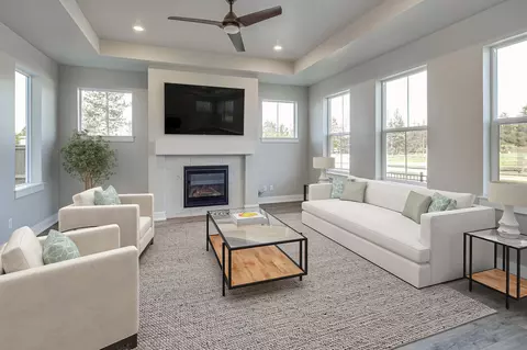 Living - 3816 Cole Rd, Bend, OR 97701 photo 1 of 7