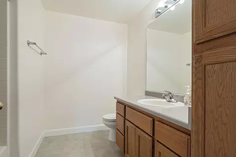 265 Candis Dr, Eagle Point, OR 97524 photo 5