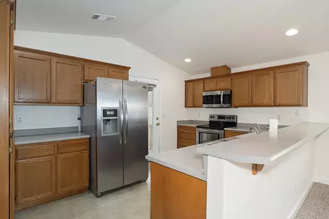 265 Candis Dr, Eagle Point, OR 97524 photo 4