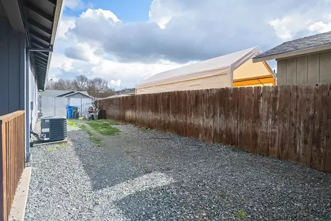 265 Candis Dr, Eagle Point, OR 97524 photo 15