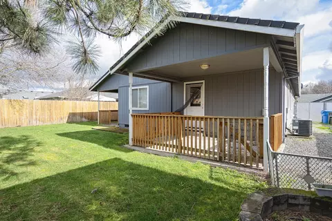 265 Candis Dr, Eagle Point, OR 97524 photo 14