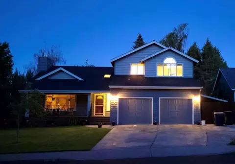 776 SE Airpark Dr, Bend, OR 97702