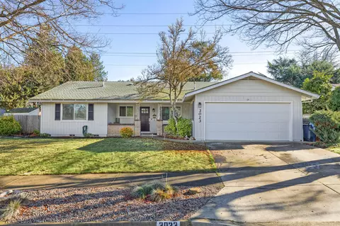 3023 El Dorado Dr, Medford, OR 97504