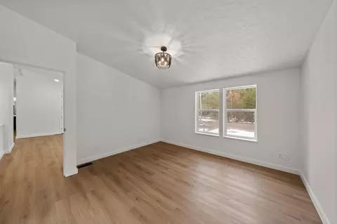 16047 Falcon Ln, La Pine, OR 97739 photo 23