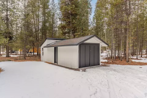 16047 Falcon Ln, La Pine, OR 97739 photo 35