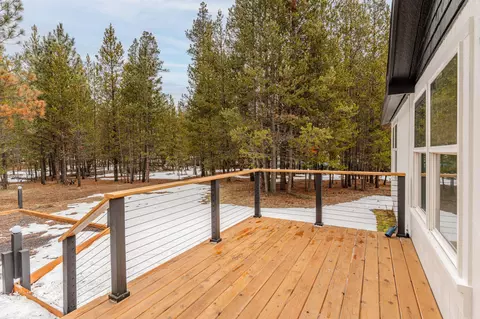 16047 Falcon Ln, La Pine, OR 97739 photo 32