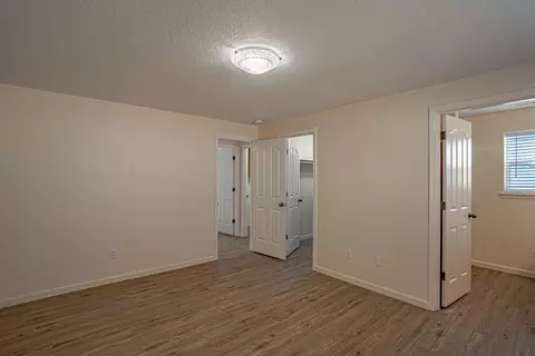 1141 Hawk Dr, Central Point, OR 97502 photo 8