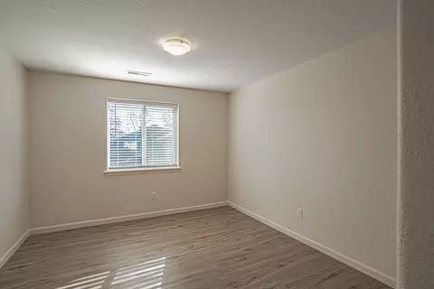 1141 Hawk Dr, Central Point, OR 97502 photo 13