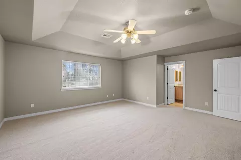 Bedroom - 630 SE Glencoe Pl, Bend, OR 97702 photo 1 of 2
