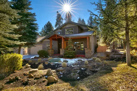 20127 Crystal Mountain Ln, Bend, OR 97702