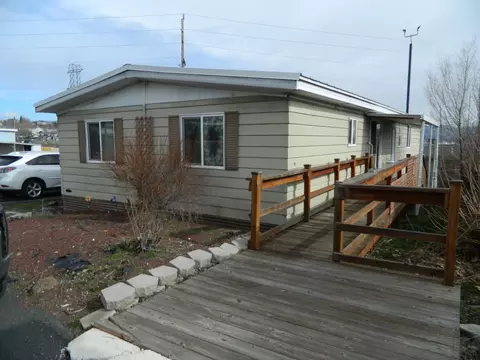 2241 Greensprings Dr #15, Klamath Falls, OR 97601