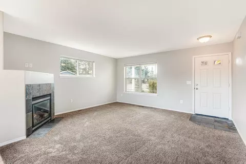 Bedroom - 20198 Lora Ln, Bend, OR 97702 photo 1 of 1