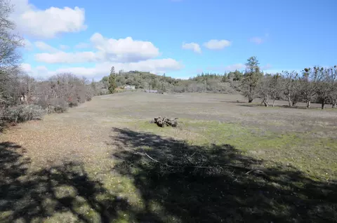 16276 Antioch Rd, Medford, OR 97502