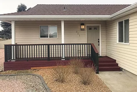 901 SE 3rd St, Prineville, OR 97754