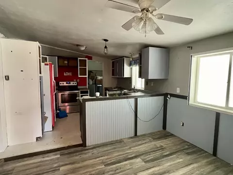 633 E Archwood Dr UNIT 130, Eagle Point, OR 97524 photo 4