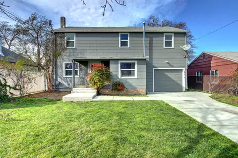 521 Boardman St, Medford, OR 97501