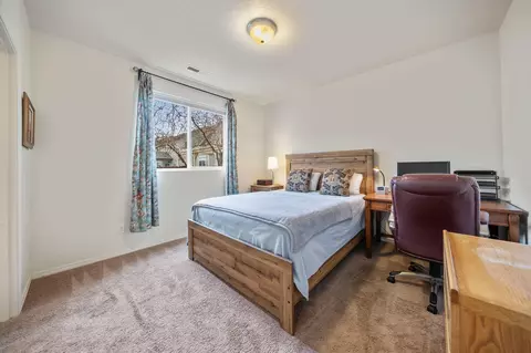 Bedroom - 62856 NE Nolan St, Bend, OR 97701 photo 8 of 10