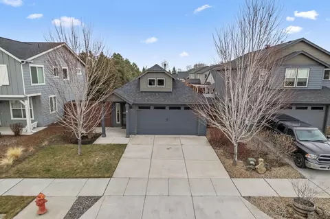 Exterior - 62856 NE Nolan St, Bend, OR 97701 photo 3 of 7