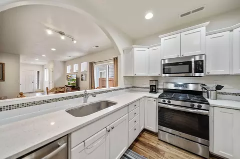 Kitchen - 62856 NE Nolan St, Bend, OR 97701 photo 5 of 5