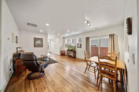 Living - 62856 NE Nolan St, Bend, OR 97701 photo 2 of 6