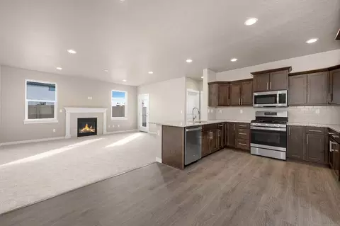 1552 NW Varnish Ave #83, Redmond, OR 97756