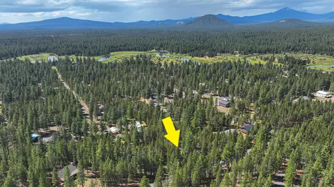 54605 Gray Squirrel Dr, Bend, OR 97707 photo 4