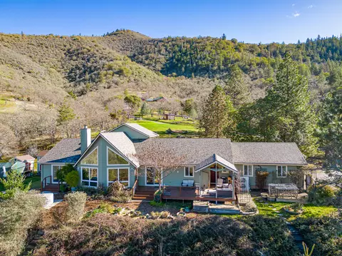 790 Humbug Creek Rd, Jacksonville, OR 97530