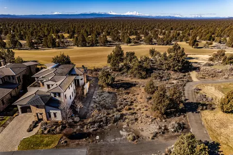 22879 Ghost Tree Ln #LOT 310, Bend, OR 97701