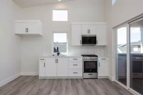 Kitchen - 20522 Murphy Rd #LOT 47, Bend, OR 97702 photo 4 of 4