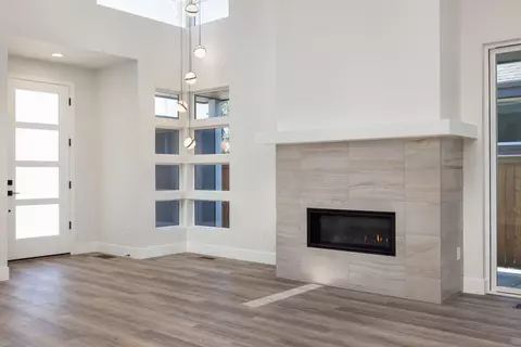 Living - 20522 Murphy Rd #LOT 47, Bend, OR 97702 photo 2 of 2