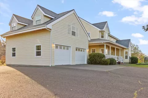 4408 Independence School Rd, Medford, OR 97501