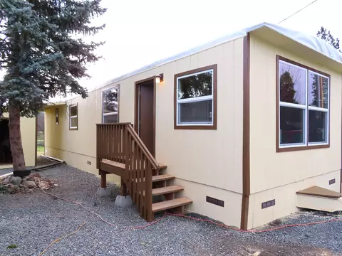 11427 Blackwell Rd #4, Central Point, OR 97502