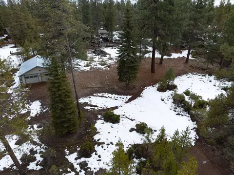 15907 Jackpine Rd, La Pine, OR 97739 photo 1
