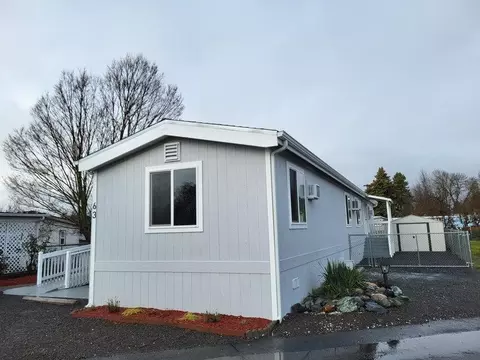 1241 Dowell Rd #63, Grants Pass, OR 97527