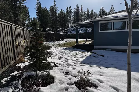 Exterior - 2028 NW Lobinie Ct, Bend, OR 97703 photo 7 of 7