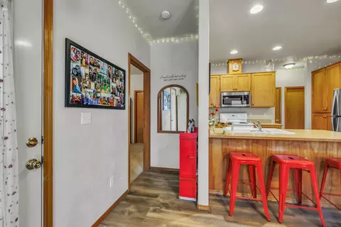 Kitchen - 734 S Haskell St, Central Point, OR 97502 photo 5 of 5