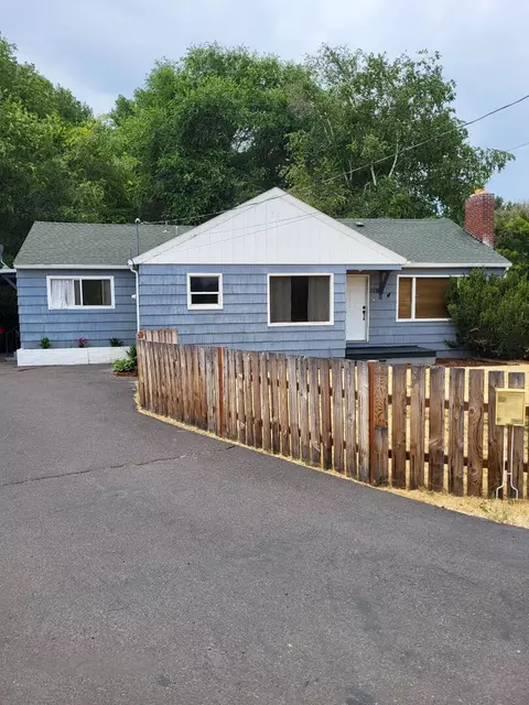 3816 Bristol Ave, Klamath Falls, OR 97603