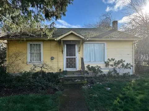 4055 Holland Loop Rd, Cave Junction, OR 97523 photo 2
