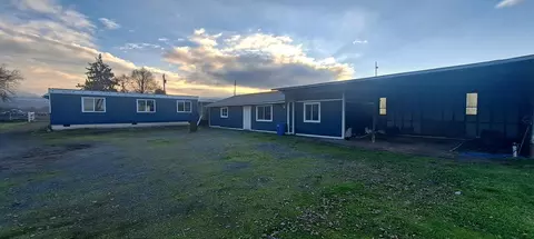356 S Stage Rd, Medford, OR 97501