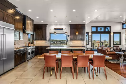 Kitchen - 19397 Alianna Loop, Bend, OR 97702 photo 1 of 9